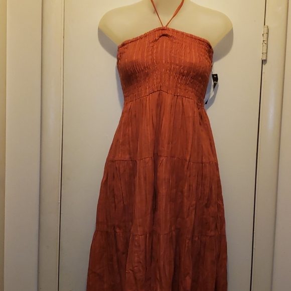 Dress - Picture 2 of 5